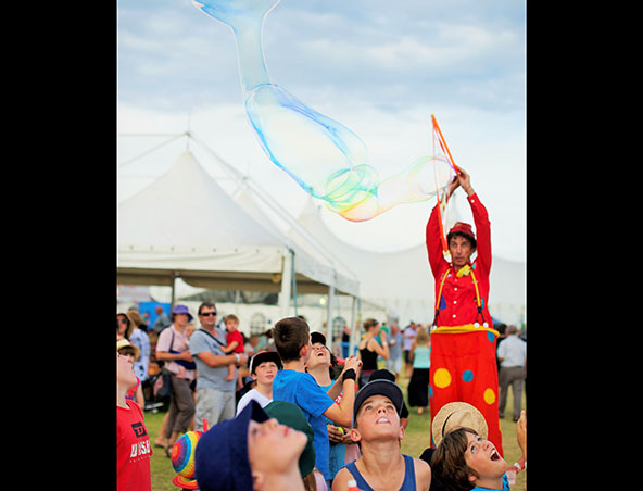 Giant Bubbles Performer Melbourne